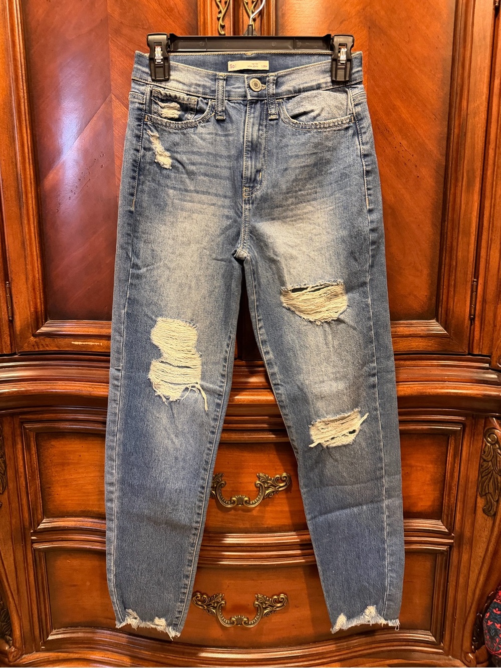 SO High Rise Mom Jean size 25